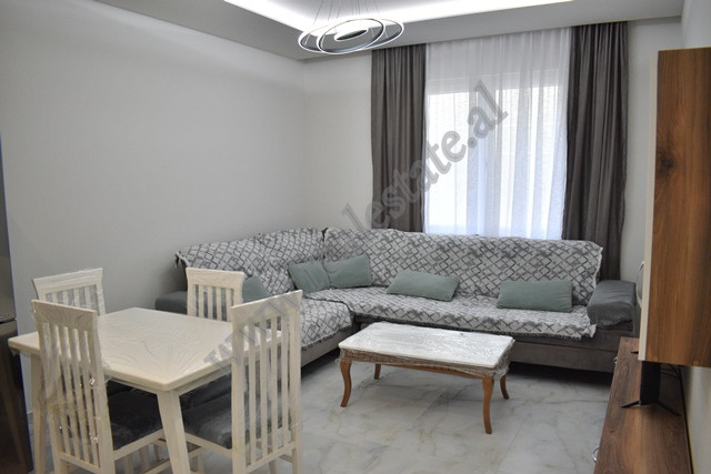 Apartament me qira ne zonen e Paskuqanit ne Tirane